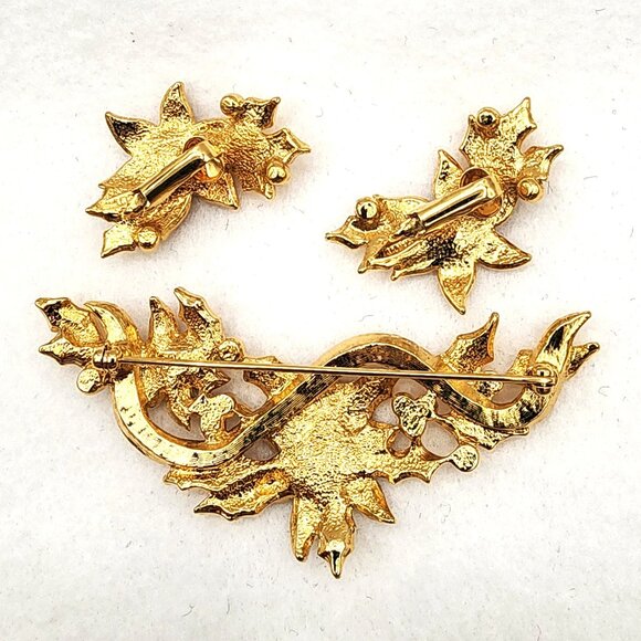 AVON Vtg. Poinsettias Brooch and Clip Earrings Set Festive Treasures Collection - Picture 3 of 7